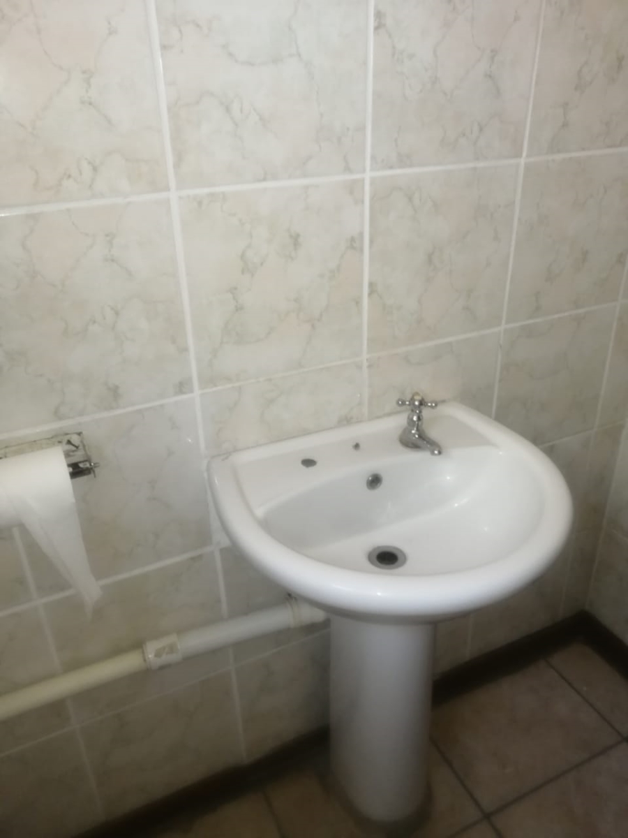 4 Bedroom Property for Sale in Amalinda Eastern Cape